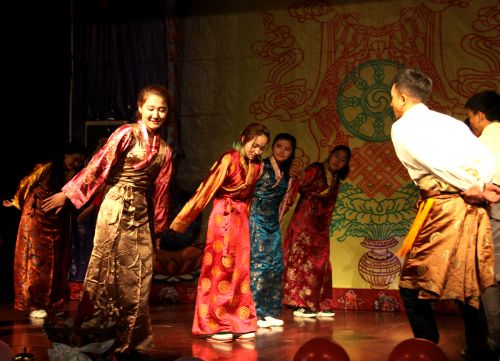 藏南之舞（秦丁益）