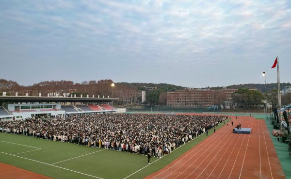 华中农业大学开学第一课现场。通讯员刘涛　摄