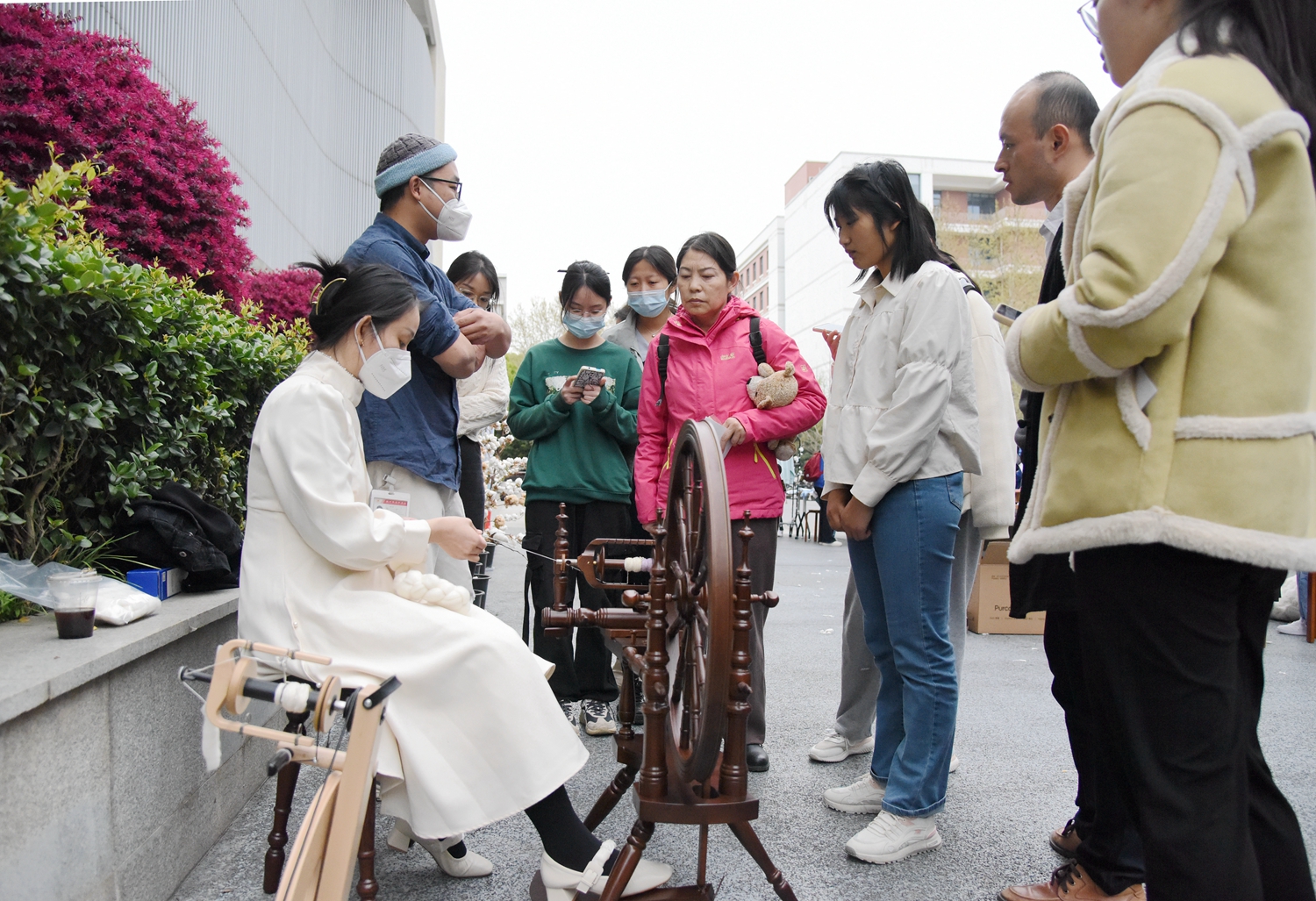 棉花纺车展示（匡敏 摄）