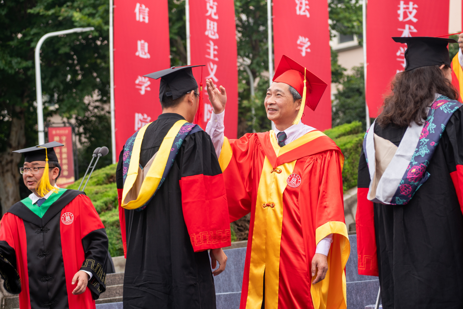 14高翅拨穗(学通社记者 唐海鑫 摄)-