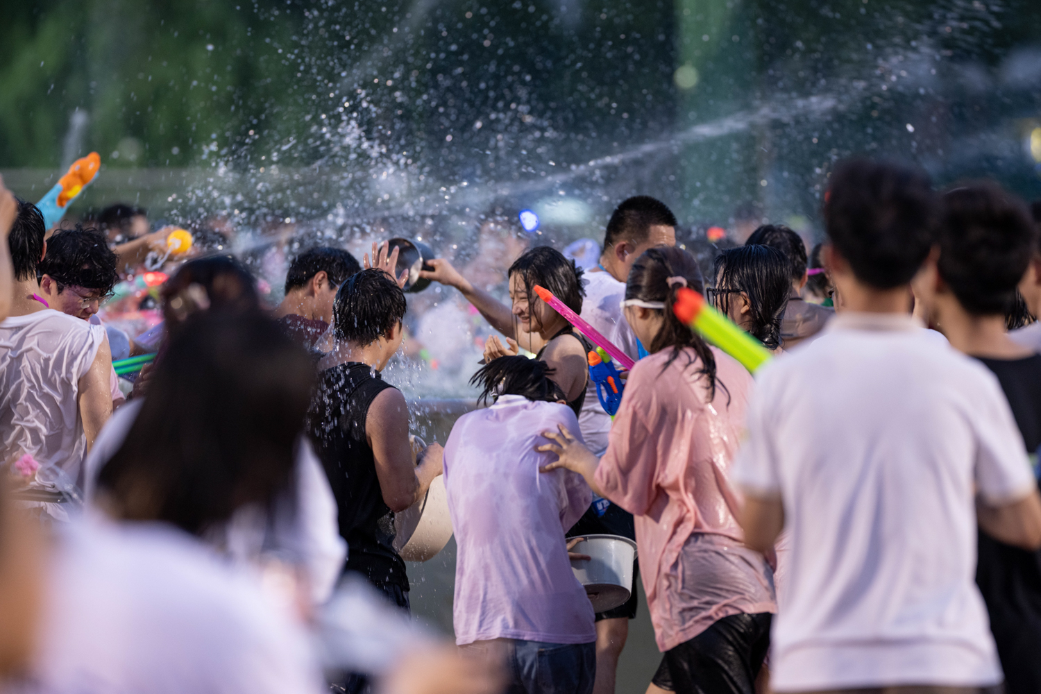 水花绽放(学通社记者 高言曦 摄)